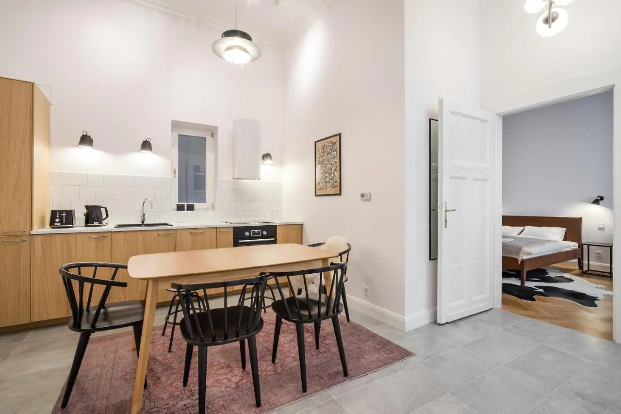 Bpr Scandi Home - Designer Apt At Kiraly Street With Ac Budapest