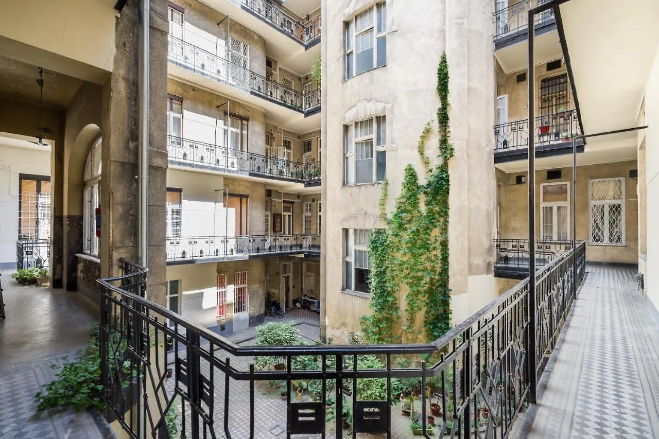 Apartment Bpr Scandi Home - Designer Apt At Kiraly Street With Ac Budapest